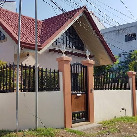 Resthouse Fully Airconditioned W/ Private Parking Villa Tuguegarao Exterior foto