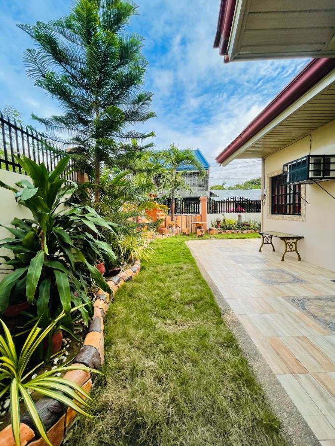 Resthouse Fully Airconditioned W/ Private Parking Villa Tuguegarao Exterior foto