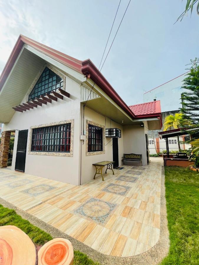 Resthouse Fully Airconditioned W/ Private Parking Villa Tuguegarao Exterior foto